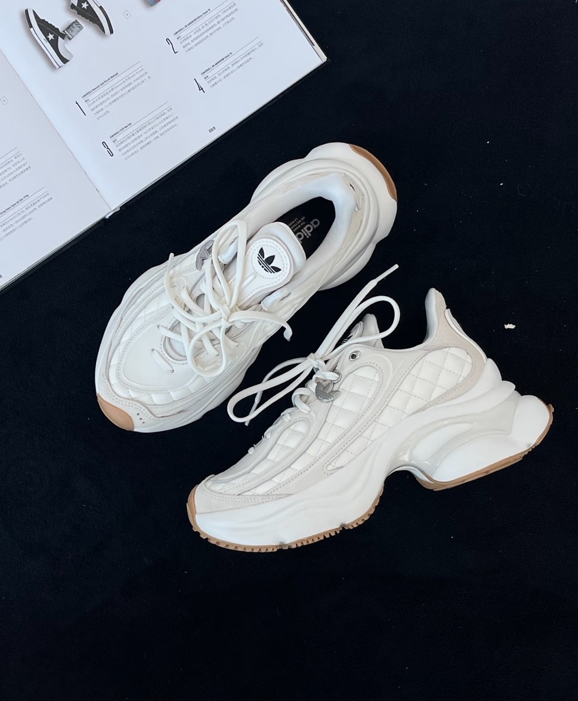 Adidas Originals Ozvenuz 優雅白菱格紋 小香風 厚底老爹鞋