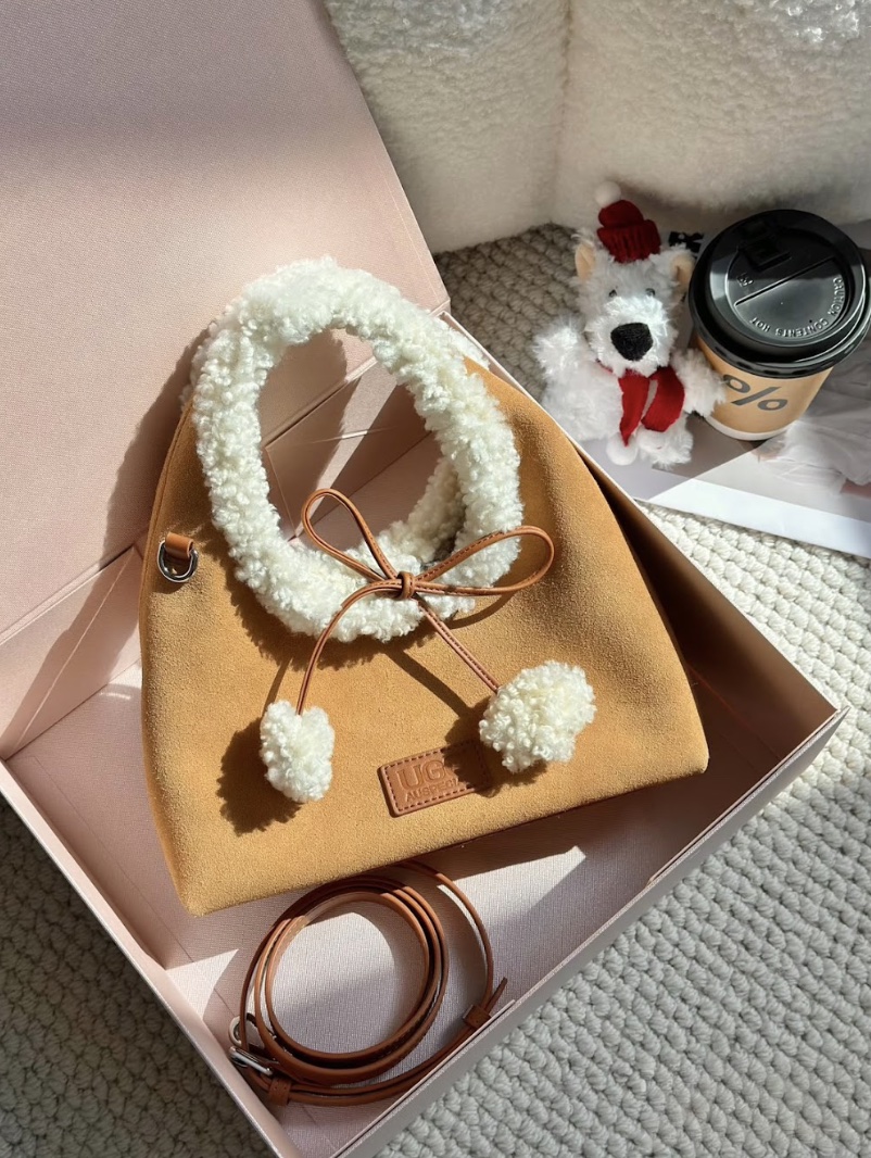 澳洲UGG Auspecial 羊羔毛餃子包